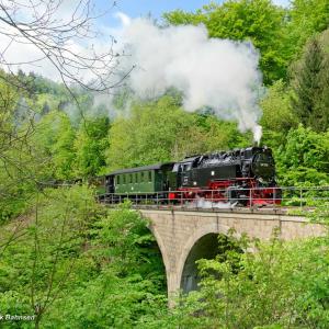 Baubedingte Sperrung des Eisenbahnviadukts bei Ilfeld: Mit finanzieller Unterstützung des Freistaats Thüringen saniert die HSB bis Ende August das Bauwerk im Südharz. (Foto: Dirk Bahnsen)